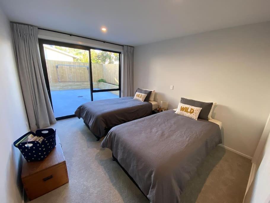 Вилла Luxury Escape In Cbd - Walking Distance To Town Тауранга Экстерьер фото